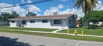 602 SE 2nd Ave in Dania Beach, FL - Building Photo