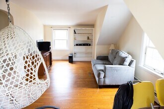 6 Nevada Ave, Unit 2 in Rumford, RI - Building Photo - Building Photo