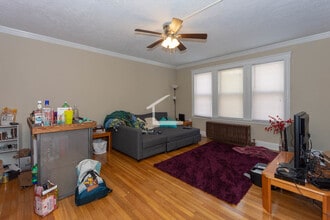 30 Hatherly Rd, Unit 1 in Boston, MA - Building Photo - Building Photo