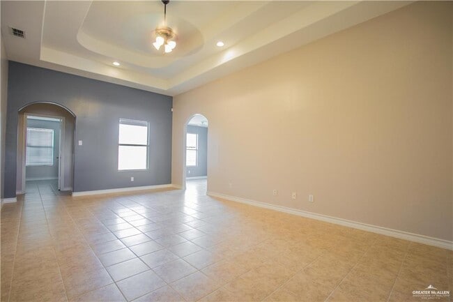 13 Sandpiper Ave in McAllen, TX - Building Photo - Building Photo