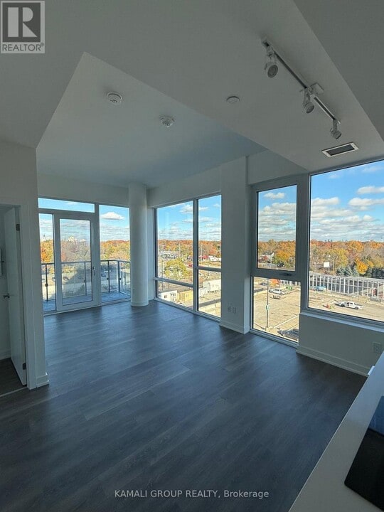 28 Ann St in Mississauga, ON - Building Photo