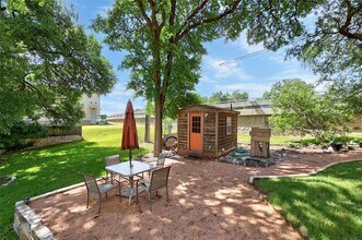 101 Blue Ridge Trail in West Lake Hills, TX - Building Photo - Building Photo