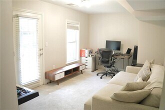 1120 Glenridge Pl NE in Atlanta, GA - Building Photo - Building Photo
