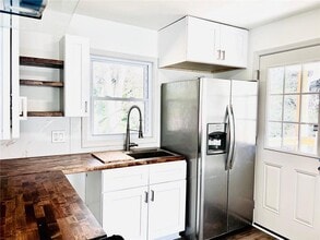 1122 Elaine Dr in Forest Park, GA - Building Photo - Building Photo