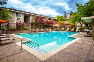 Greendale Apartments - Fully Renovated in Mountain View, CA - Building Photo - Building Photo