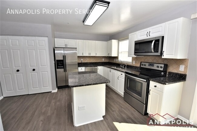 109 Pinecove Ct in Odenton, MD - Building Photo - Building Photo