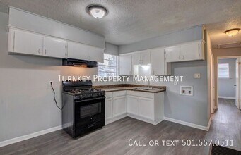 7307 Knollwood Rd in Little Rock, AR - Building Photo - Building Photo