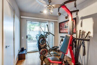 4213 Dickason Ave in Dallas, TX - Building Photo - Building Photo