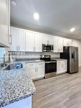 312 N Correll St in Landis, NC - Building Photo - Building Photo