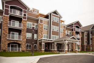 The Villas of Lilydale Senior Apartments in St. Paul, MN - Foto de edificio - Building Photo