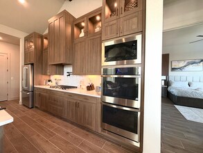 275 Ginger St in Mustang Ridge, TX - Building Photo - Building Photo