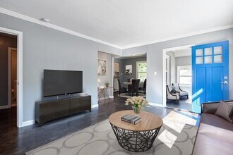 120 Burbank Dr NW in Atlanta, GA - Building Photo - Building Photo