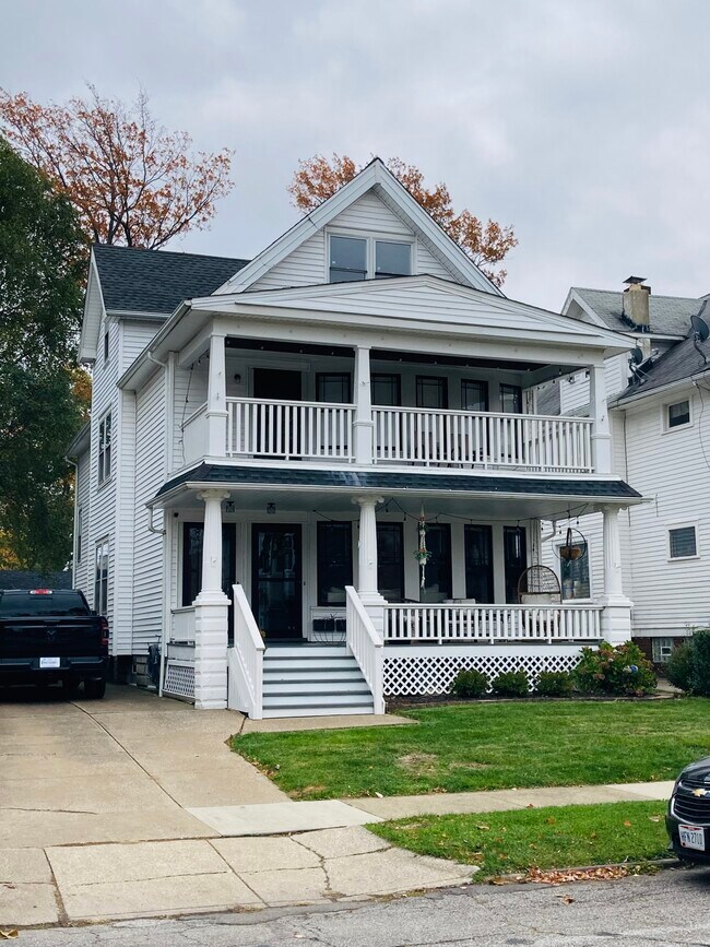 1265 Jackson Ave in Lakewood, OH - Building Photo - Building Photo