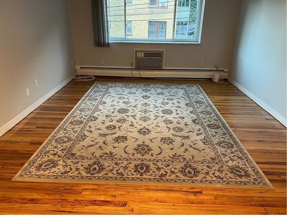 290 Corey Rd, Unit 32 in Boston, MA - Building Photo