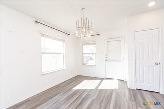 303 Saddleback Trl in Killeen, TX - Building Photo - Building Photo