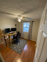 8289 Wold Den Ct in Springfield, VA - Building Photo - Building Photo