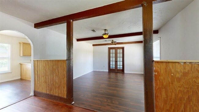 911 E North Ave in Bryan, TX - Building Photo - Building Photo