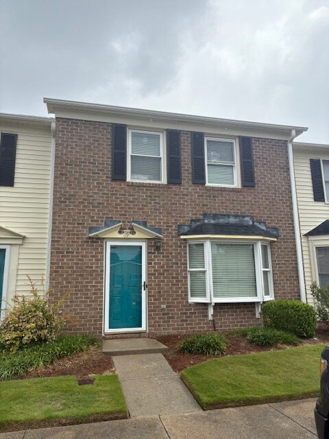 property at 19 Thackery Rd