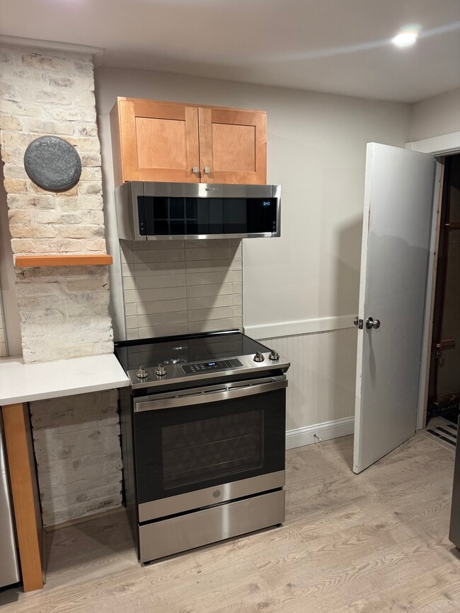 24 Margaret St, Unit 24L in Monson, MA - Building Photo - Building Photo