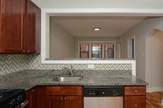 4410 N Wolcott Ave, Unit A04W in Chicago, IL - Building Photo - Building Photo