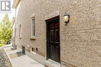 32 Masters Green Crescent in Brampton, ON - Building Photo - Building Photo