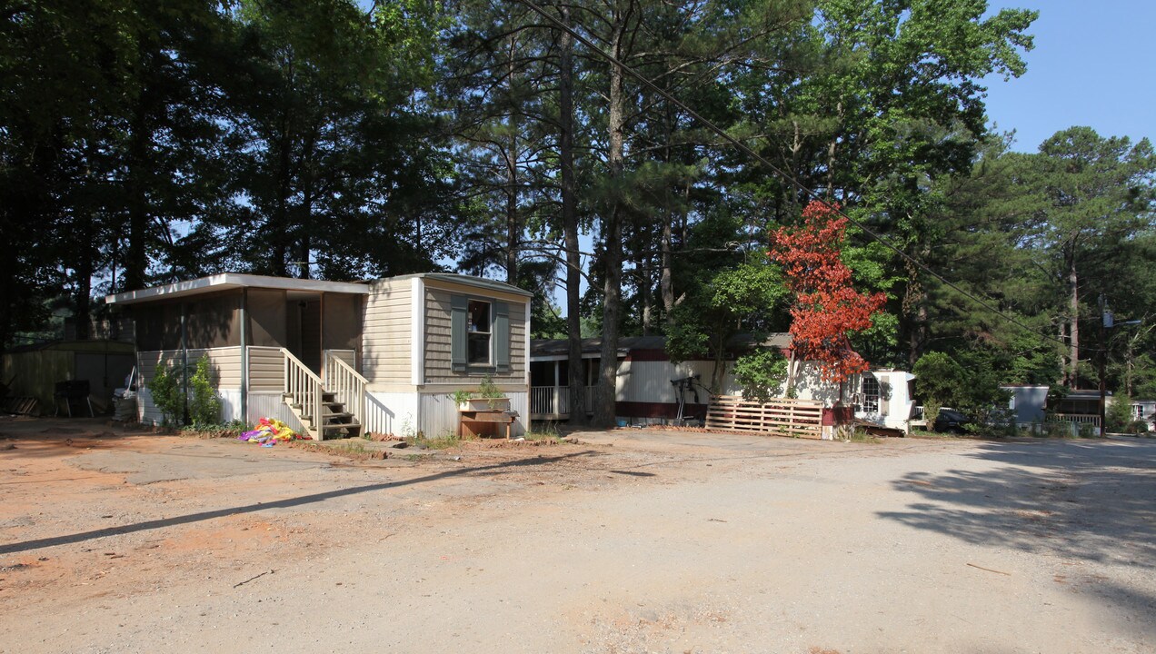 Double E Mobile Home Ranch in Riverdale, GA - Building Photo