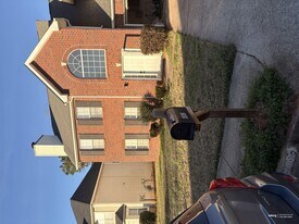 6062 Idlewood Trce in Stonecrest, GA - Building Photo