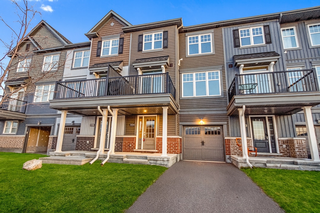 334 Mountain Sorrel Way in Ottawa, ON - Building Photo