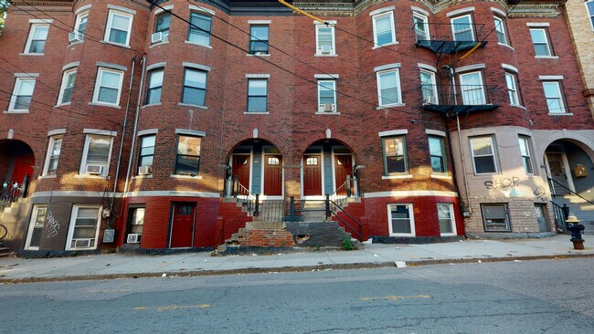 15 Linden St, Unit 3 in Boston, MA - Building Photo - Building Photo