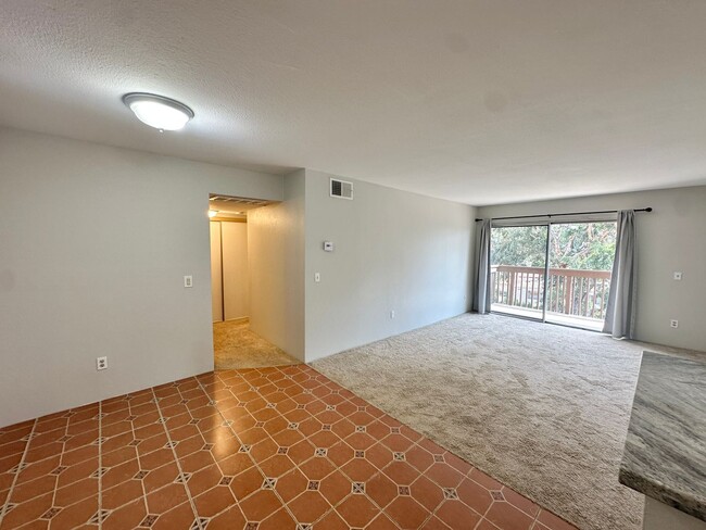 6191 Rancho Mission Rd in San Diego, CA - Building Photo - Building Photo
