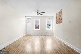 1717 Fernon St in Philadelphia, PA - Building Photo - Building Photo