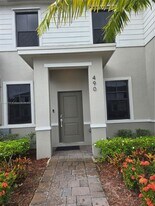 490 NE 12th St in Florida City, FL - Building Photo