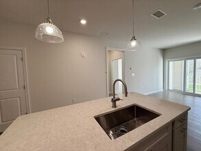 6 Stratton Dr in Woburn, MA - Building Photo - Building Photo