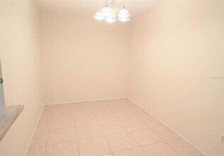 4240 Pershing Pointe Pl in Orlando, FL - Building Photo - Building Photo