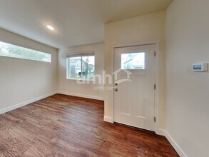 33064 Eagle Peak Ln in Black Diamond, WA - Building Photo - Building Photo