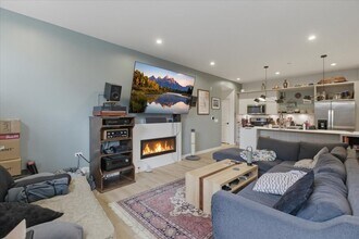 4177 W Belmont Ave in Chicago, IL - Foto de edificio - Building Photo