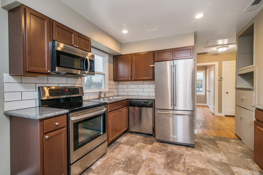 1405 N Felts Rd in Spokane Valley, WA - Building Photo