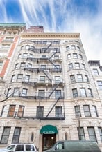 102 West 80th Street in New York, NY - Building Photo - Building Photo