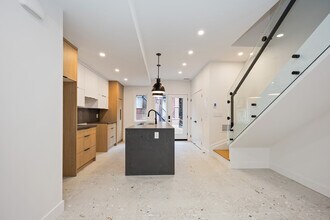 308 St. George St in Toronto, ON - Building Photo - Building Photo