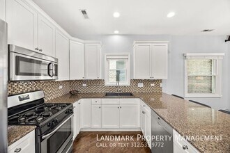 3306 N Clifton Ave in Chicago, IL - Building Photo - Building Photo