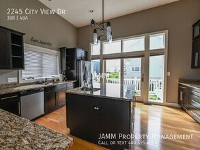2245 City View Dr in Cleveland, OH - Building Photo - Building Photo