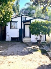 2117 E 112th St in Los Angeles, CA - Building Photo - Building Photo