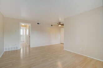 2180 S Lake St, Unit 7 in Salt Lake City, UT - Building Photo - Building Photo