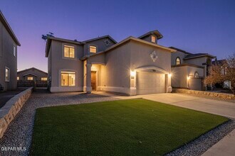 5045 Stampede Dr in El Paso, TX - Building Photo - Building Photo