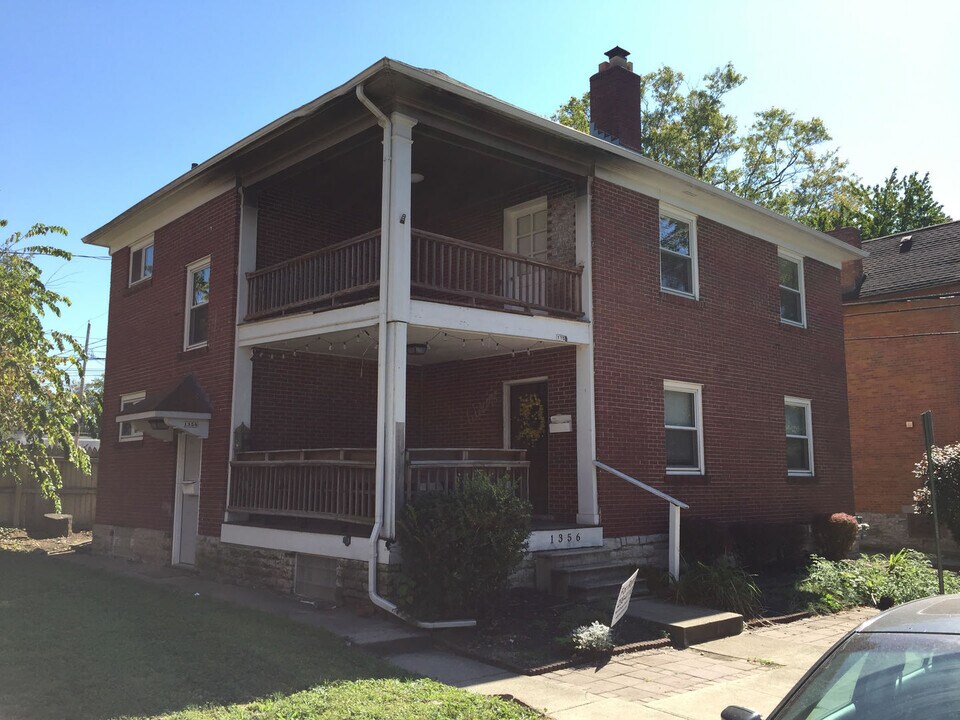 1356 Dennison Ave in Columbus, OH - Building Photo