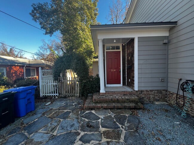 204 Woodside Ave in Fayetteville, NC - Building Photo - Building Photo