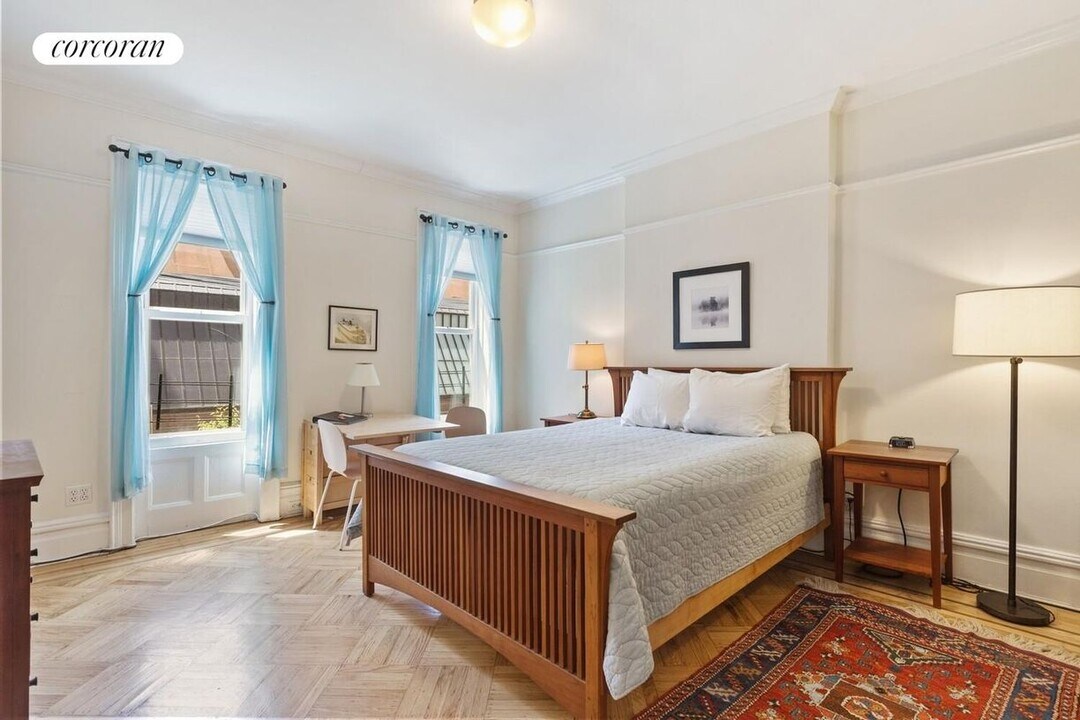 30 Pierrepont St in Brooklyn, NY - Building Photo