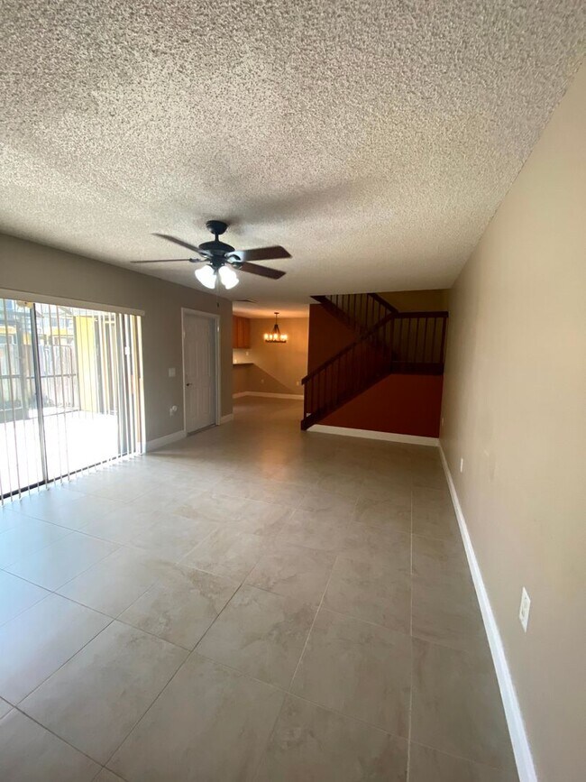 123 1st Way in West Palm Beach, FL - Building Photo - Building Photo