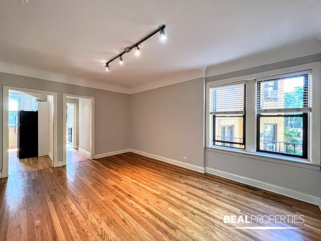 property at 2321 N Rockwell St