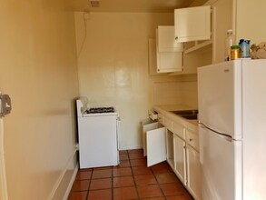 832 S Oxford Ave in Los Angeles, CA - Building Photo - Building Photo